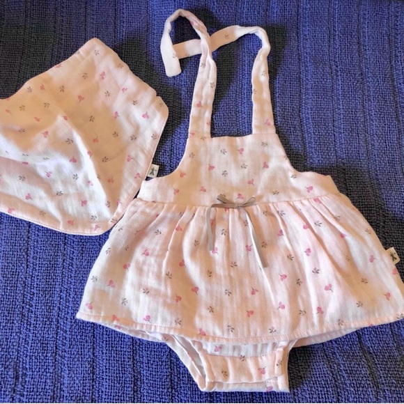 NWT PETIT INDI 100% ORGANIC COTTON Baby Romper Dress & Bib Muslin Set - Picture 4 of 4